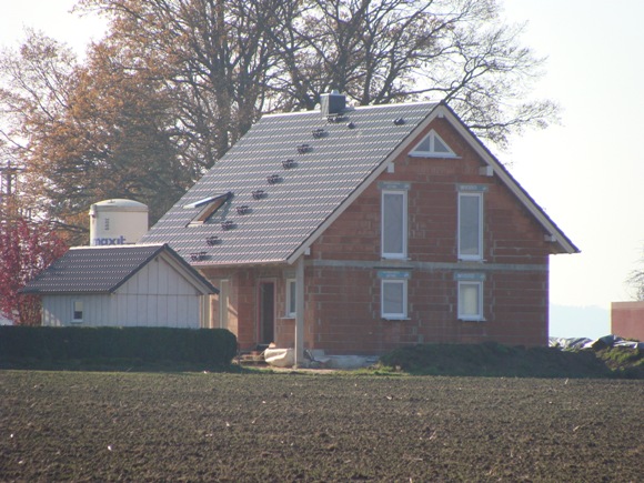 5. November 2008: Blick auf's Haus, aus Richtung Nord-Ost.
