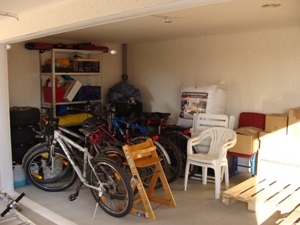 31. Mrz: Garage, Keller und Balkon der alten Wohnung sind umgezogen.